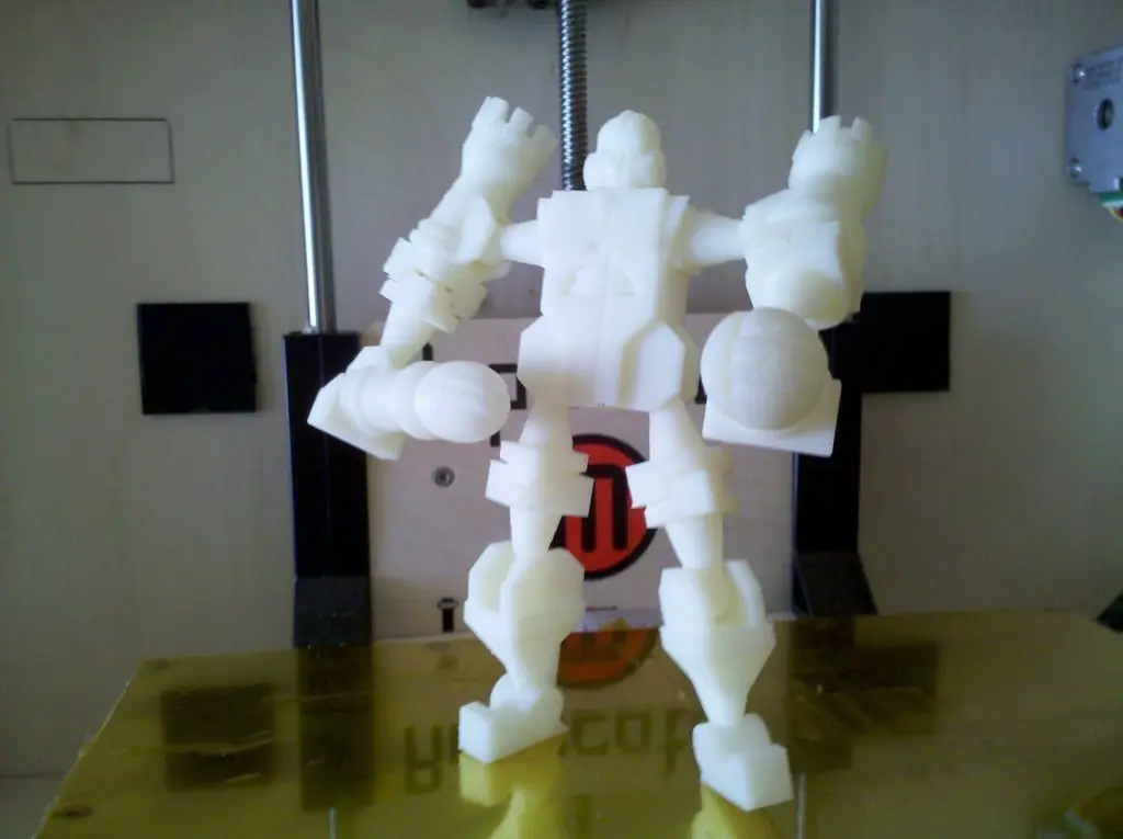 Chessbot Hero (anteriormente Action Chess V3)