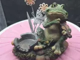 frog playing the fiddle tea light-4