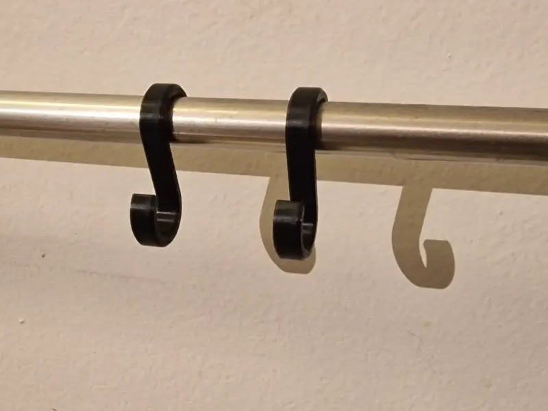Robuster 15-mm-S-Haken