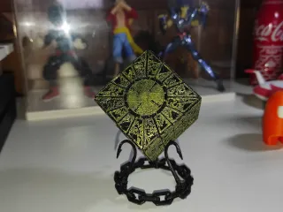 Hellraiser cube & stand