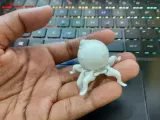 oswald the octopus plus keyring-3