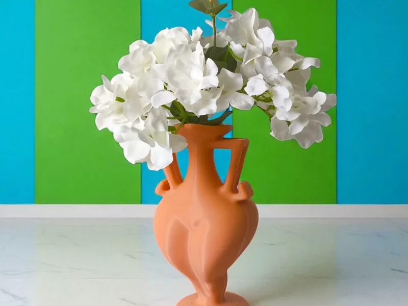 Flowing Grace Amfora Vase