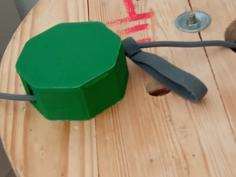 Cabel Oranizer - Cable holder