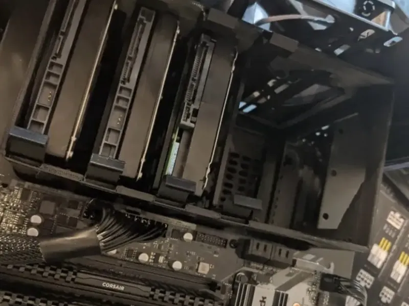 Stockage HDD 3,5 pouces Thermaltake Core V21 NAS