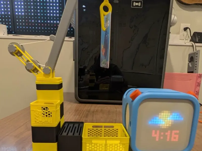 Yoto Player Crane Dock