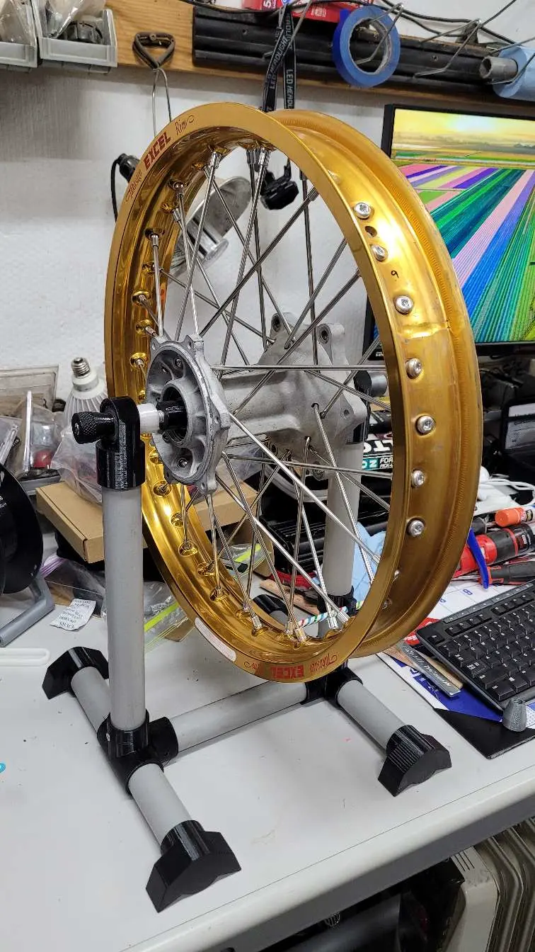 Rim/ wheel truing stand 