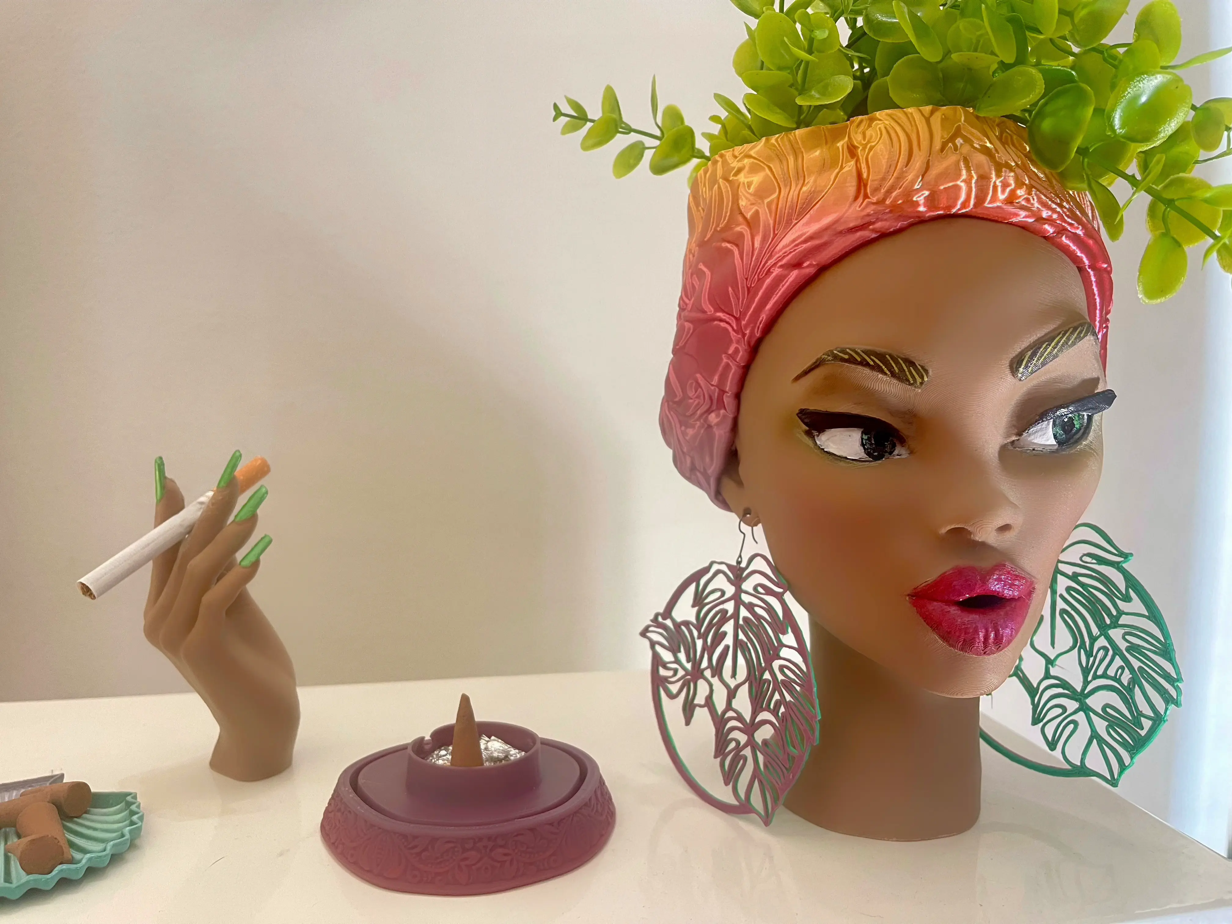 AFRO QUEEN VASE/INCENSE HOLDER/PLANTER