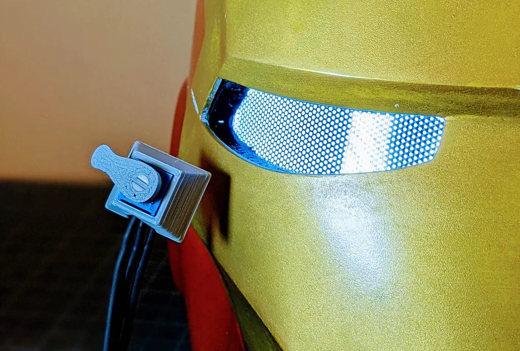 Iron Man Helmet, Articulated, Wearable