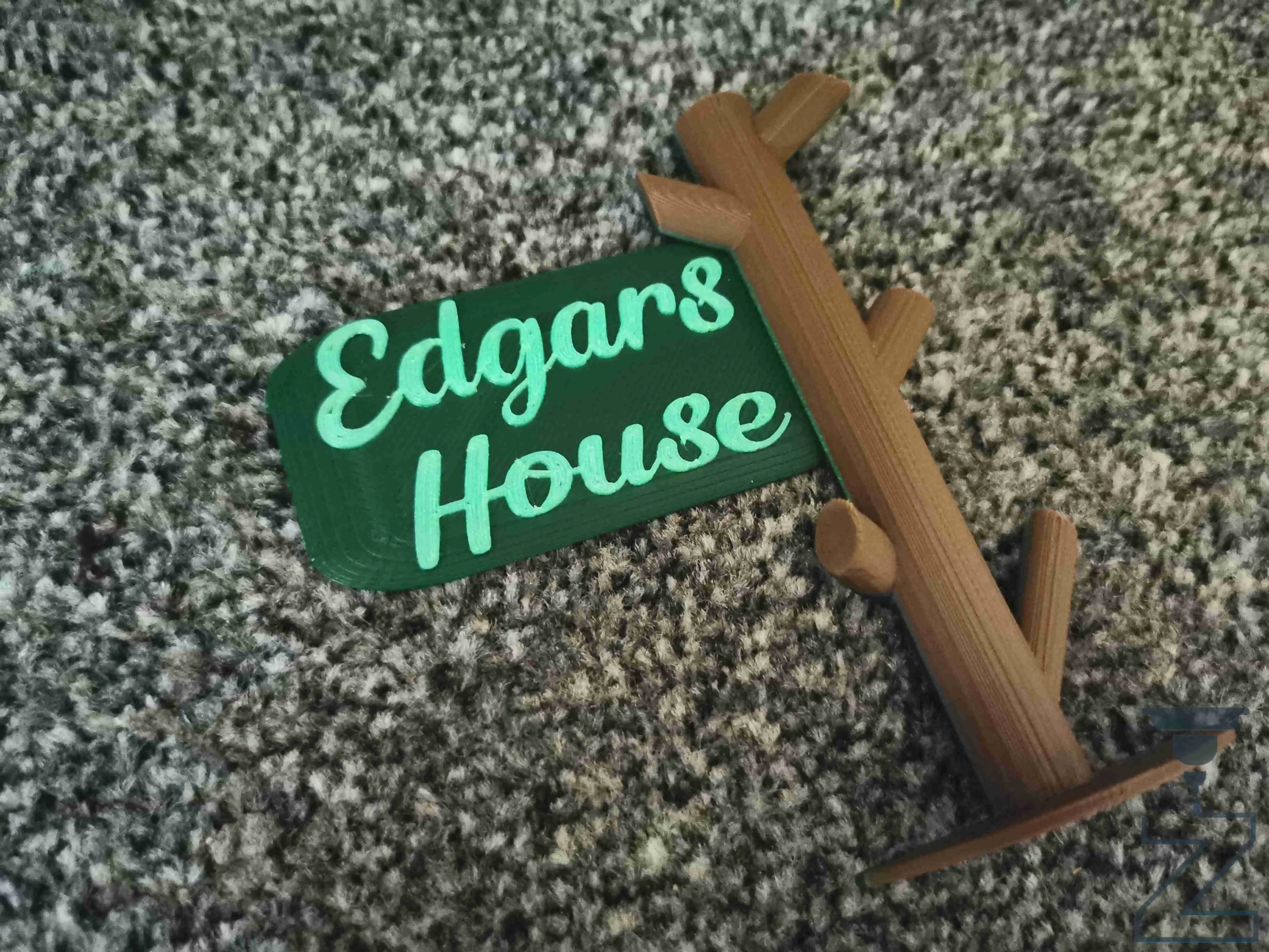 Name Sign Hanging On Tree - Vivarium/Terrarium/Aquarium etc