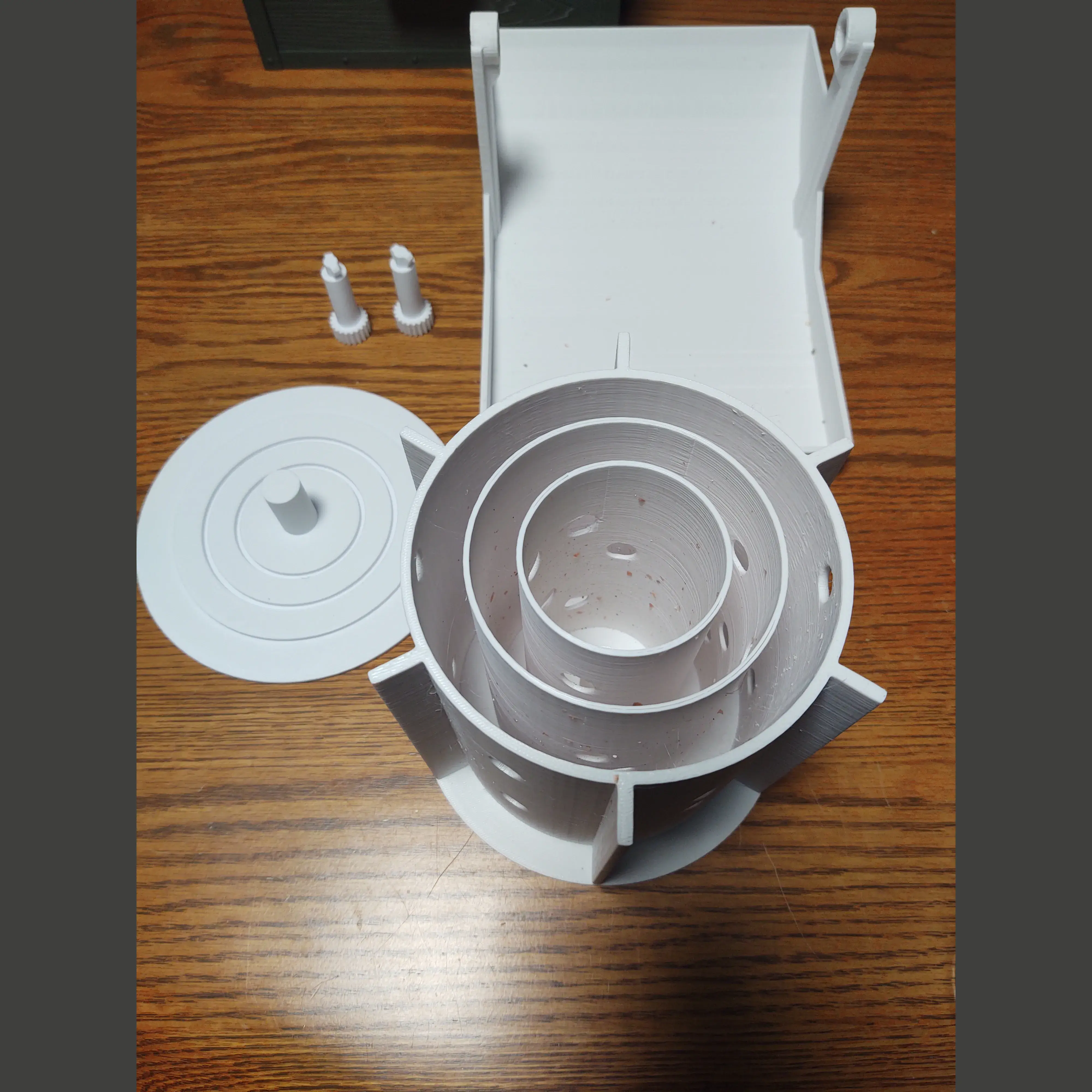 Pet treat spinning drum