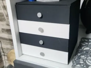 skřínka na nářadí