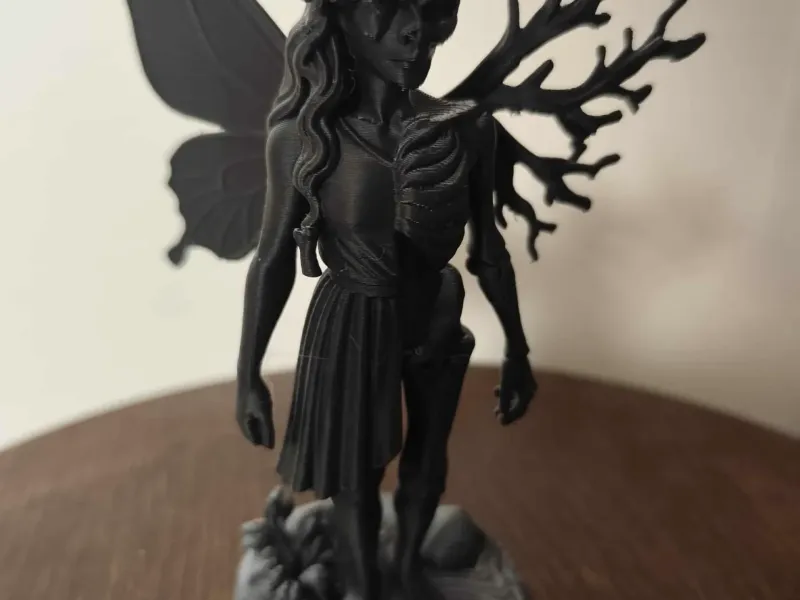 Elarah Mournveil – The Wing of Shadows