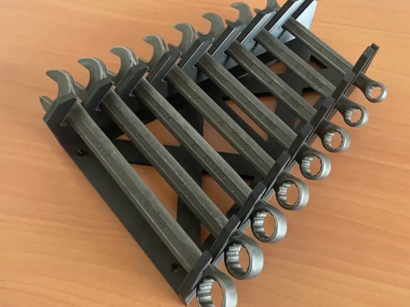 Universal wrench holder