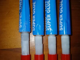 Super glue holder