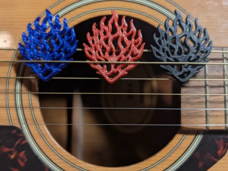 Flammen-Gitarrenplektrum – Entfessle deinen Sound