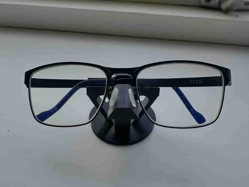 Simple and clean holder for your glasses.