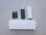 Modular horizontal USB and card reader holder-3