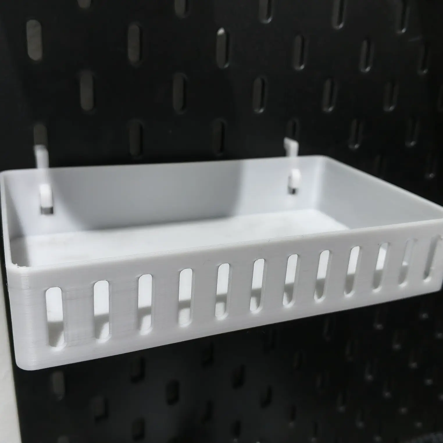 TTS Skadis Container