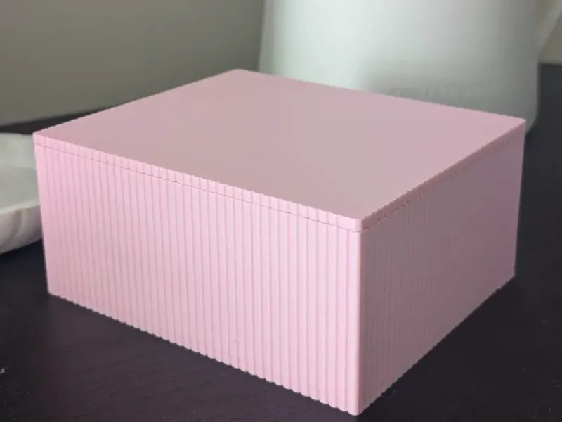 Clean Towels Wavy Box