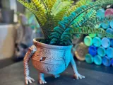 Pot boy planter-0