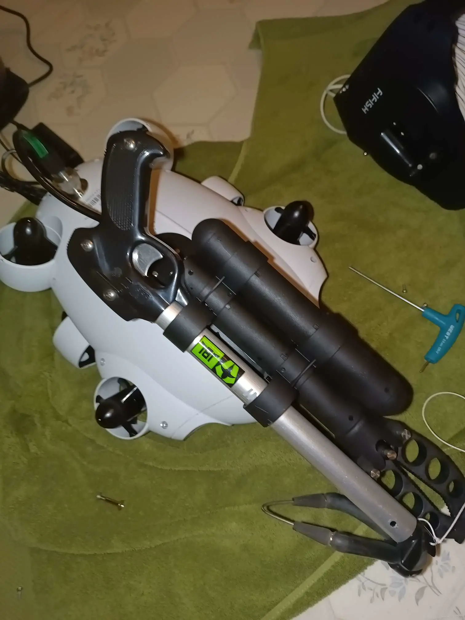 solo un adattatore offset per montare un fucile arpione sul mio fifish