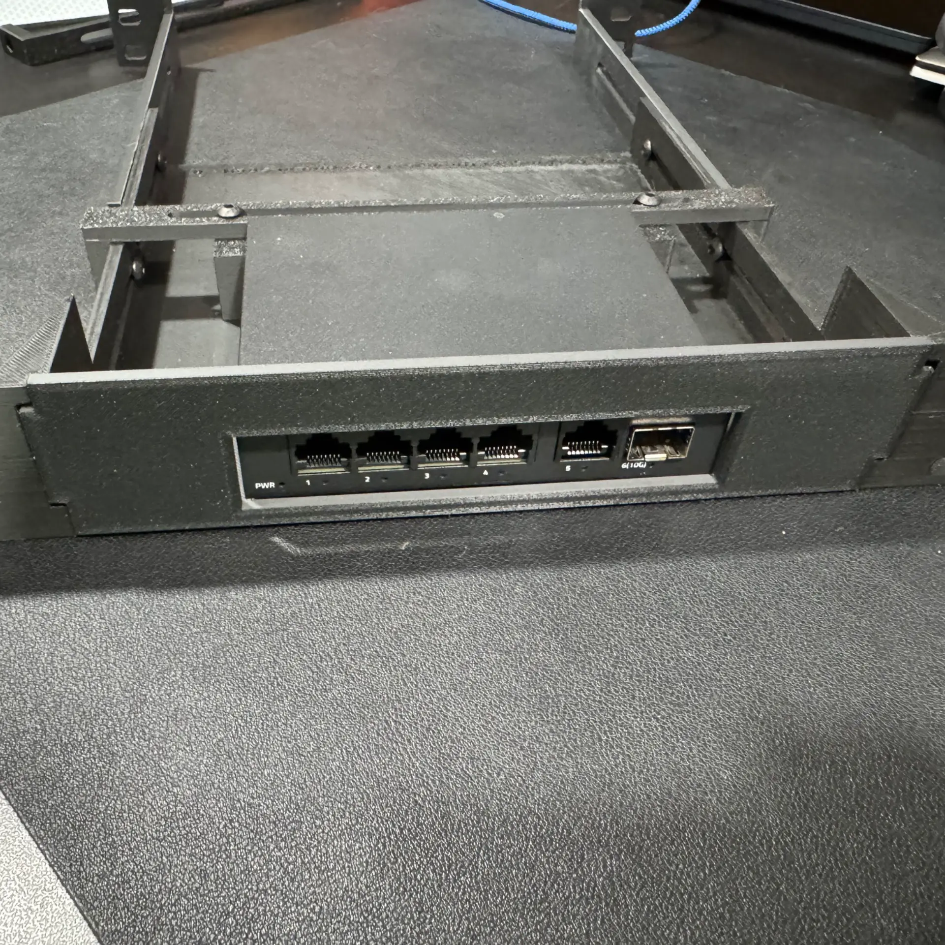 6 Port 2.5G Switch Faceplate for Universal 10" Network Shelf