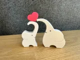 Mamma elefante e cucciolo di elefante con cuore-4