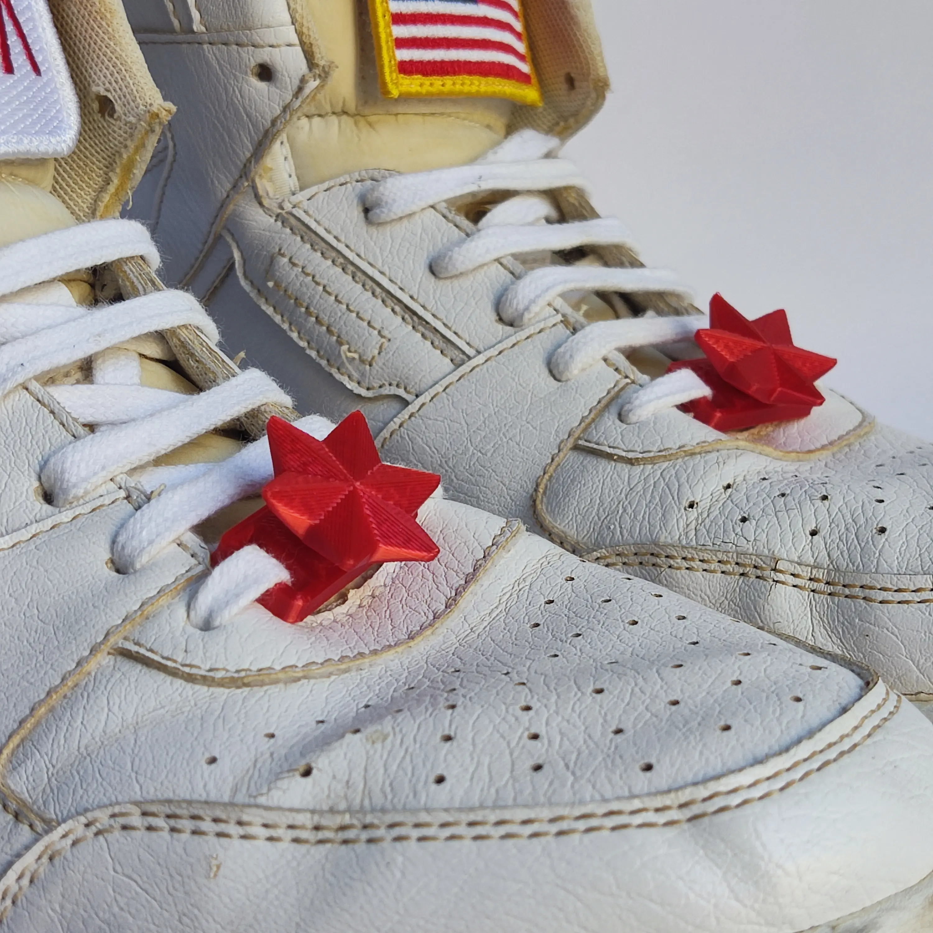 shoelace star buckle