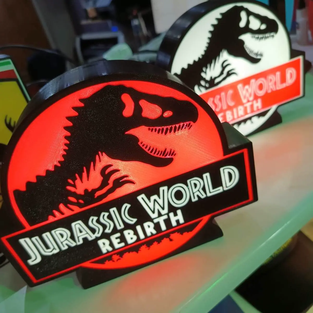 JURASSIC WORLD LAMPARA 3D LED