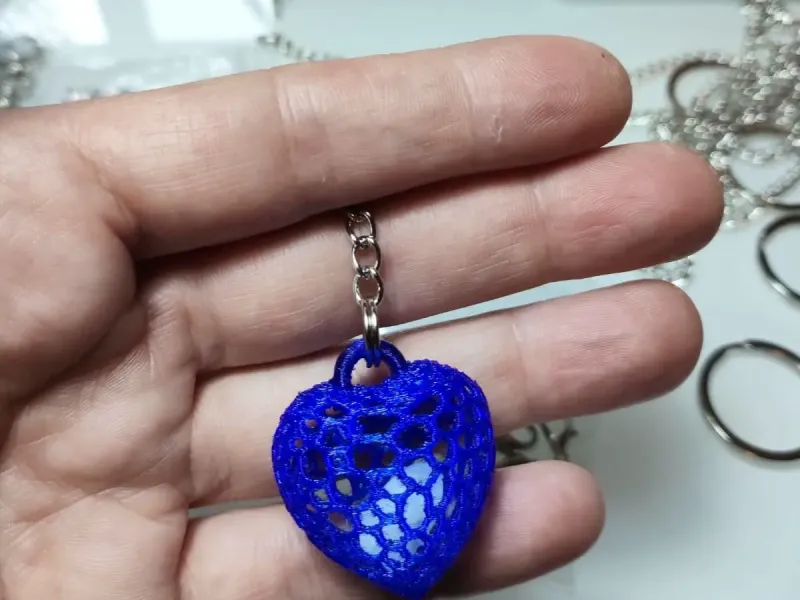 Colgante corazón Voronoi