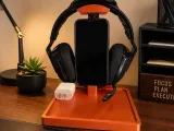 Headphone and Cellphone/Controller stand-1