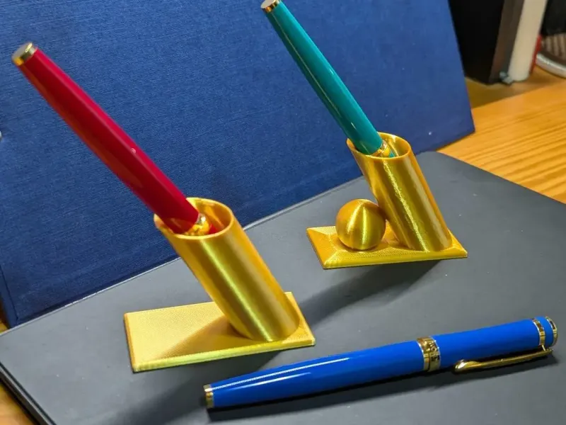 Fountain Pen Stand