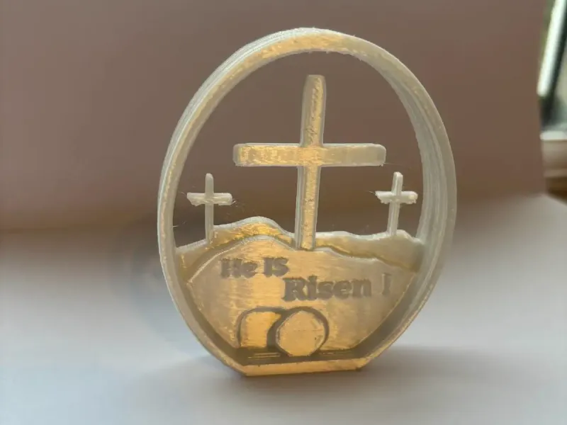 Tomb He IS Risen !