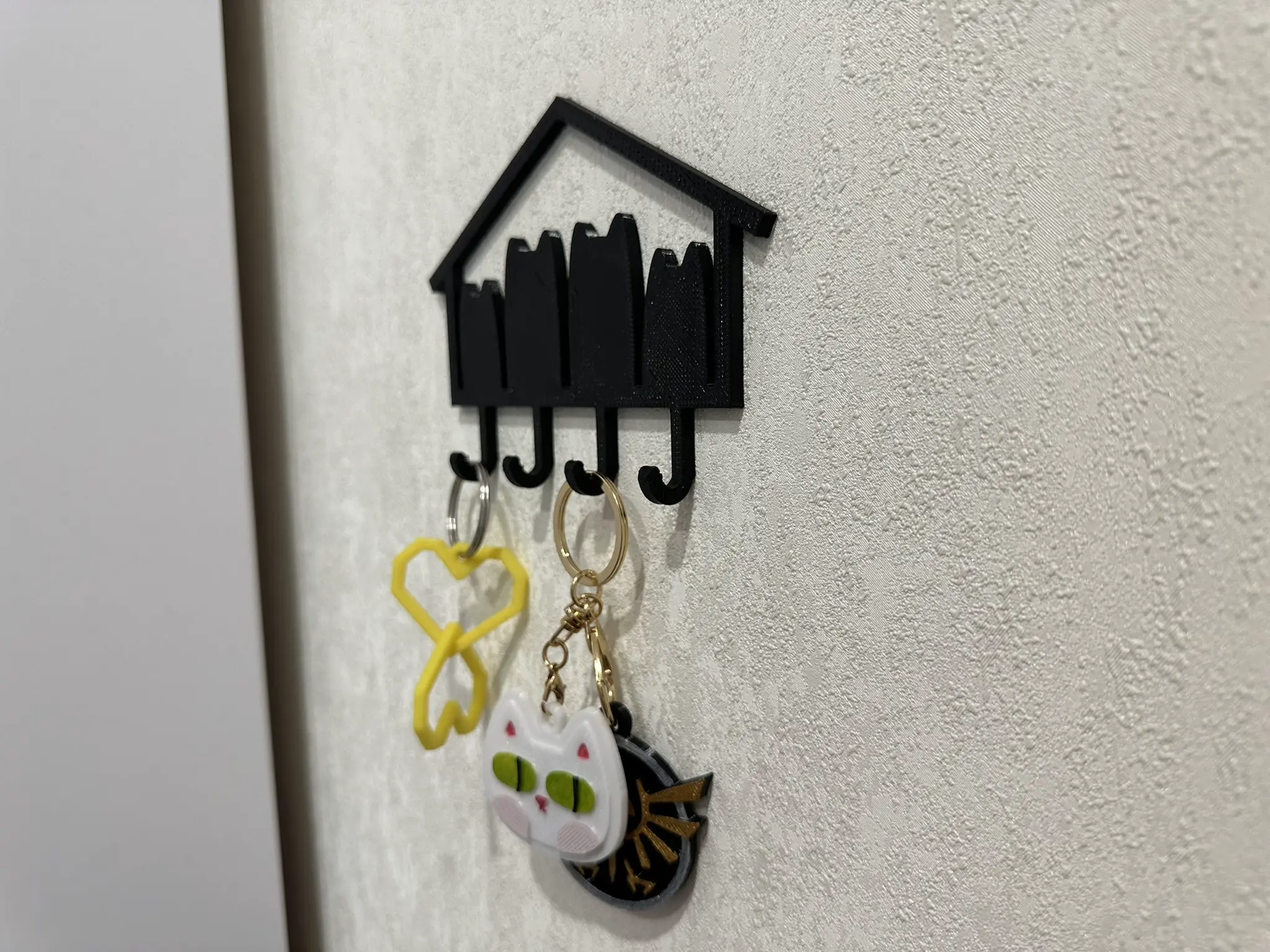 Cat key holder with 4 hooks
