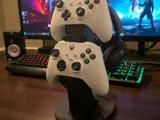 3-in-1 Gaming Stand: Dual Organizer for Controllers (Xbox/PS-1