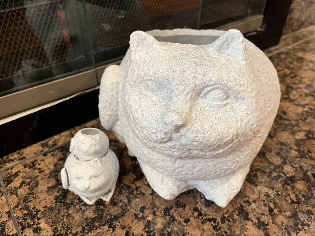 Fat Cat bowl/planter