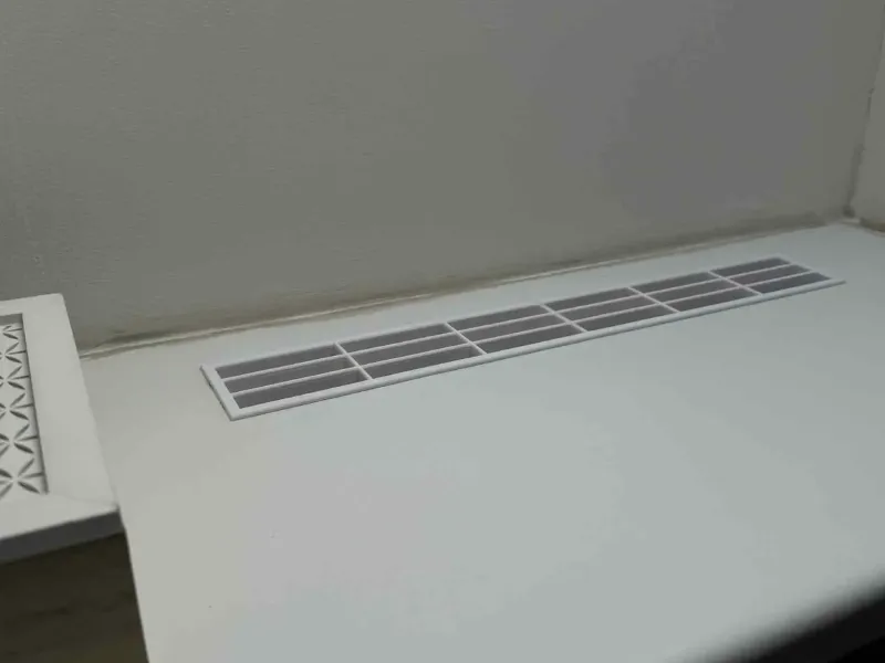 Větrací/Ventilační lišta pro vnitřní parapet