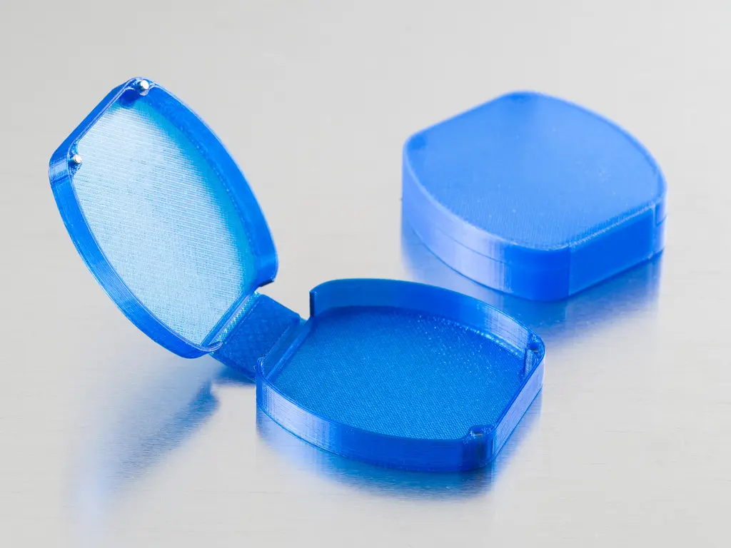 Clamshell Case
