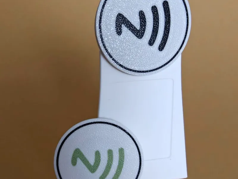 NFC Tag Display Stand + Info Label Slot (38×48 mm) – Modular