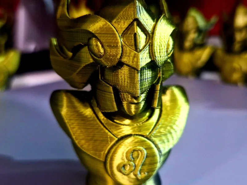 Leo Armadura Dorada Caballero del Zodiaco 