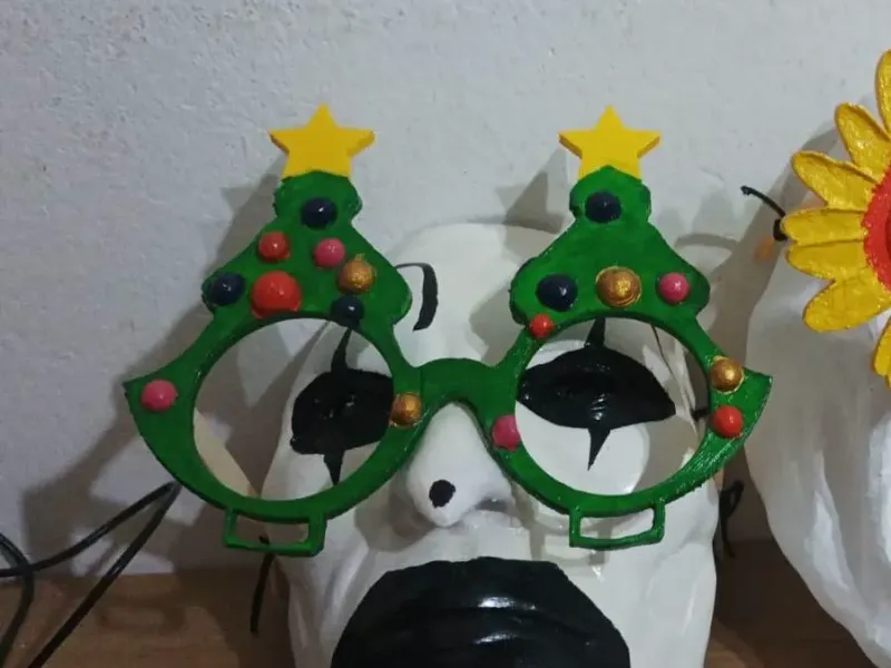 SONNENBRILLE IN WEIHNACHTSBAUMFORM TERRIFIER 3