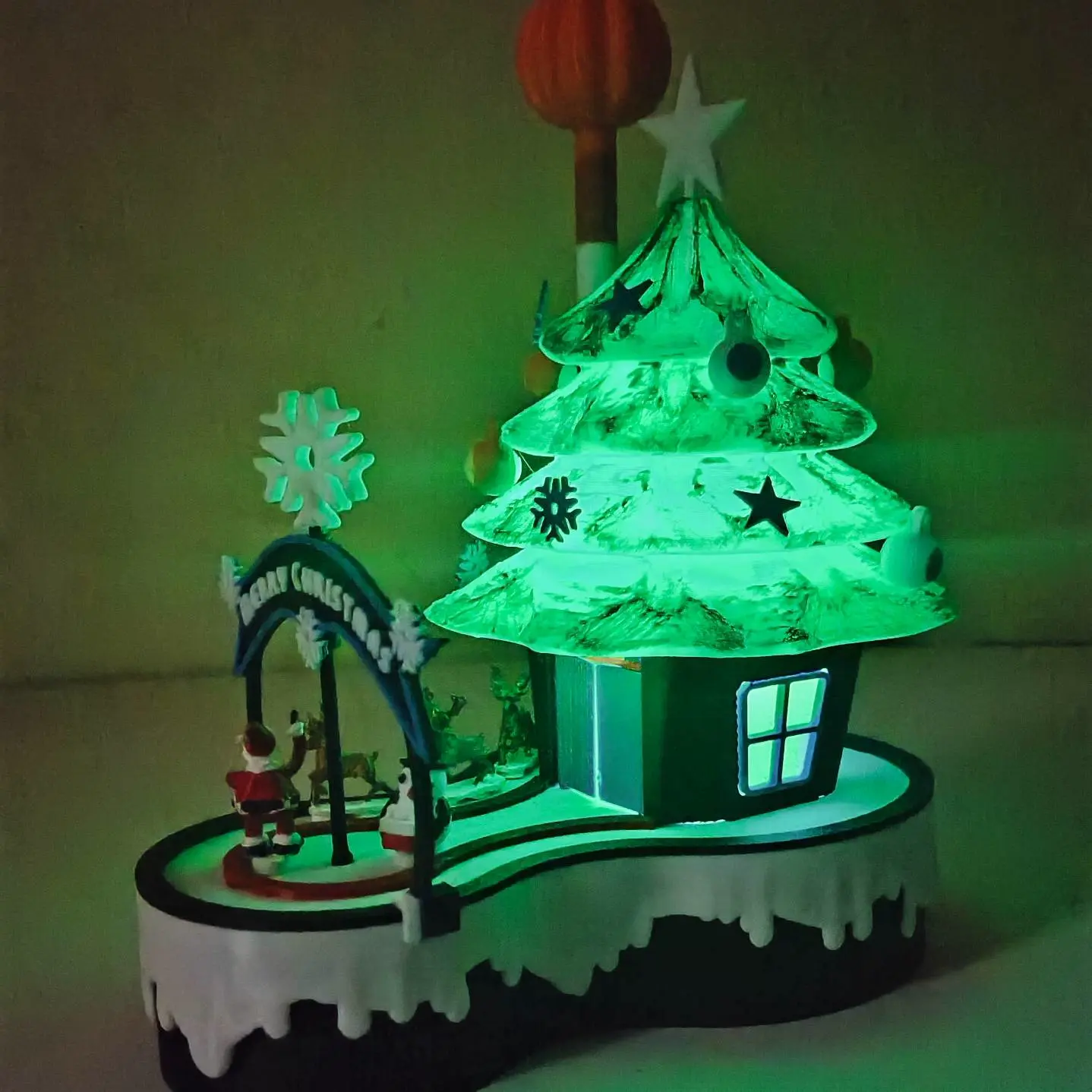 "Winter Special- Santa Tree Gift House"