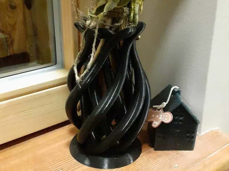 Infinity Vase for artificial flowers