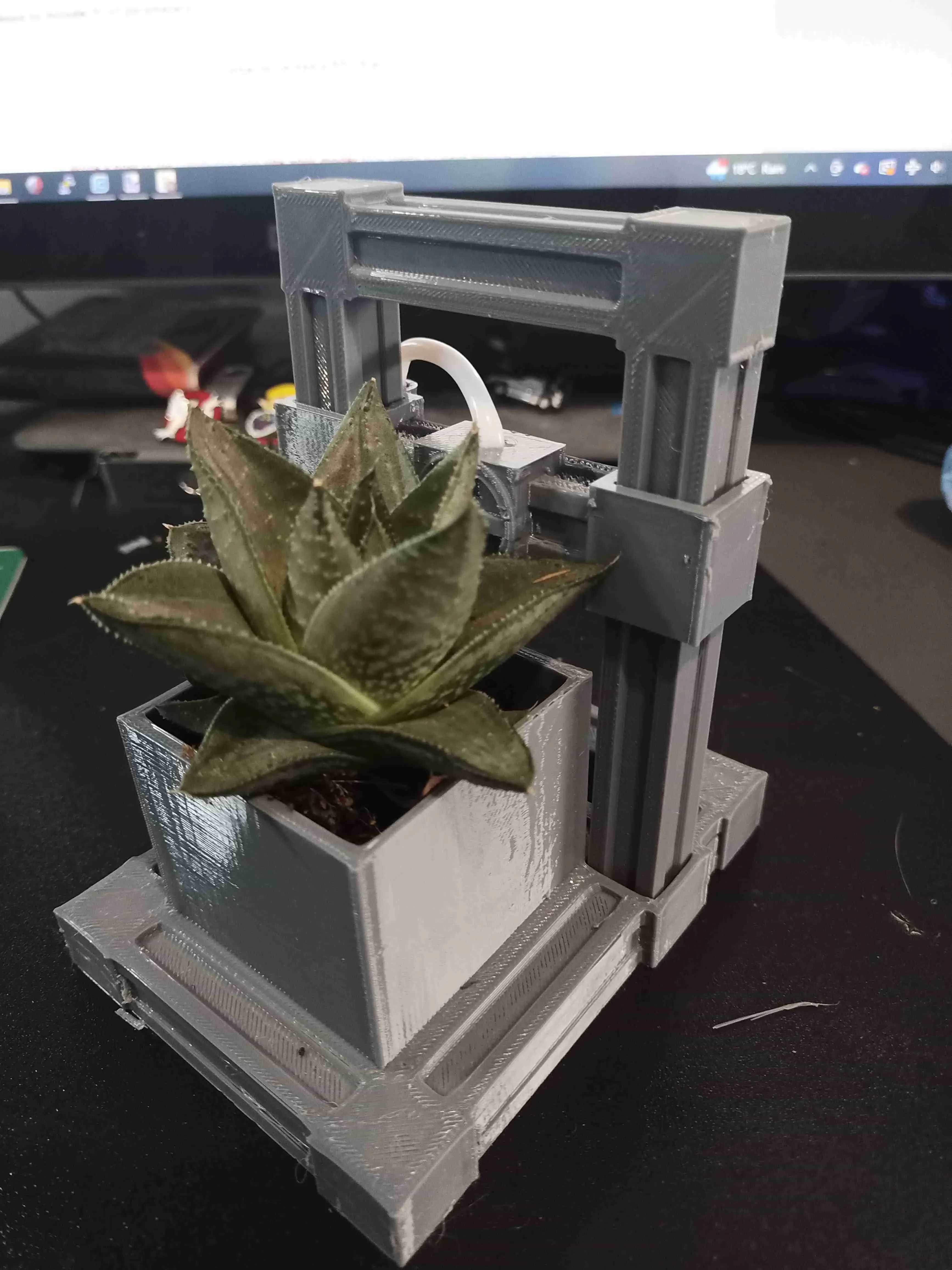 Cr10 Smart Inspired Plant Pot