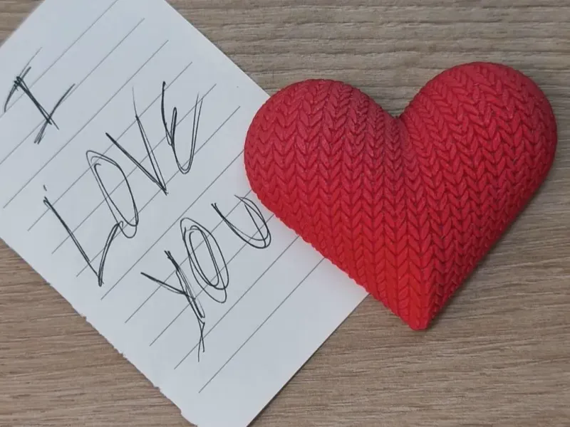 Imán de corazón de punto