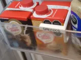 Fridge separator with label-0