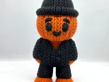 Knitted Pumpkin Man-1