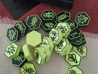 Hive board game