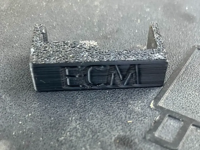 07-13 Silverado/GM ECM/ECU 交換用マウントクリップ