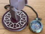 Pocket watch stand-2